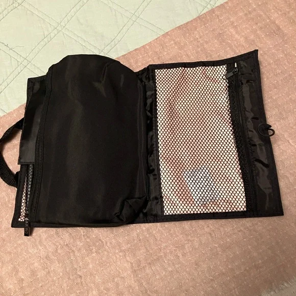 Makeup Brush Bag - Picture 3 of 6